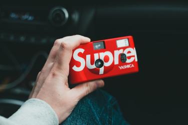 Subscription Model Credit Cards: Flat Fee Premium Perks
