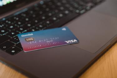 Subscription Management Tools Built Into Your Credit Card App